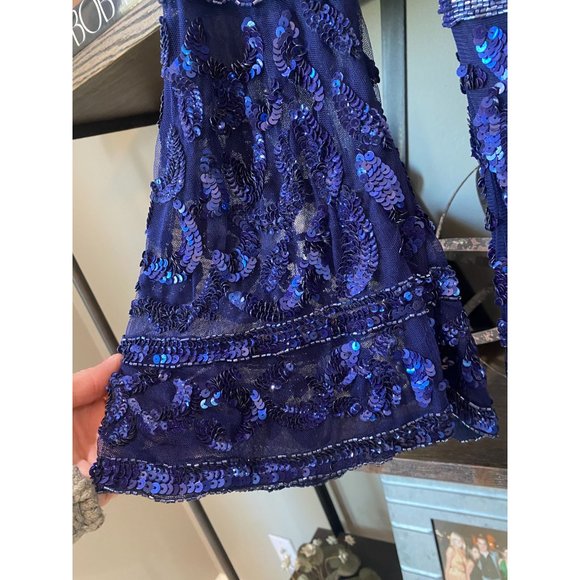 Mac Duggal 4576 Sequin Bell Sleeve Gown Blue Women's Size 2 - Picture 13 of 16